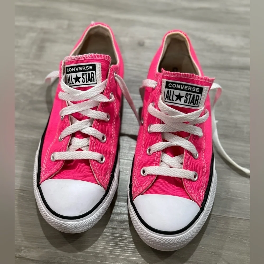 Converse Chuck Taylor All Star Lo Sneaker - Hyper Pink​​​